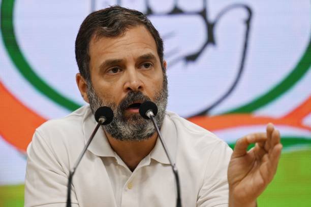 राहुल गांधींची पॅव्हेलियन मधील कॉमेंट्री